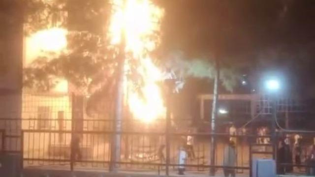 Diyarbakır’da havai fişekler faciaya davetiye çıkardı