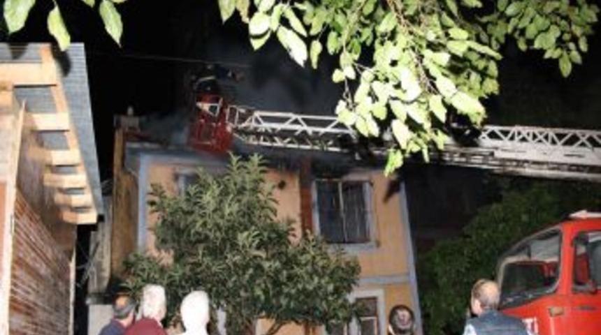 Vakfıkebir&rsquo;deki ev yangını korkuttu