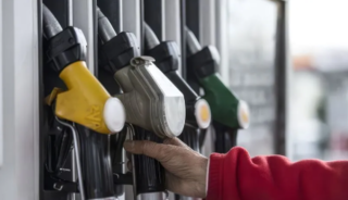 Benzine g&ouml;r&uuml;lmemiş zam geliyor! Fiyat 90 TL'yi aşacak
