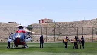 Kalp krizi ge&ccedil;iren 74 yaşındaki hasta hava ambulansıyla Malatya&rsquo;ya sevk edildi