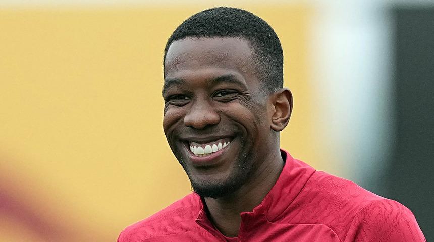 Galatasaray'a Cuesta'dan m&uuml;jdeli haber! Kimse beklemiyordu...