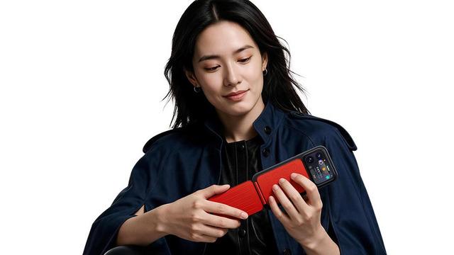 Xiaomi’den telefonun arkasına takılan gitar! Fiyatı açıklandı