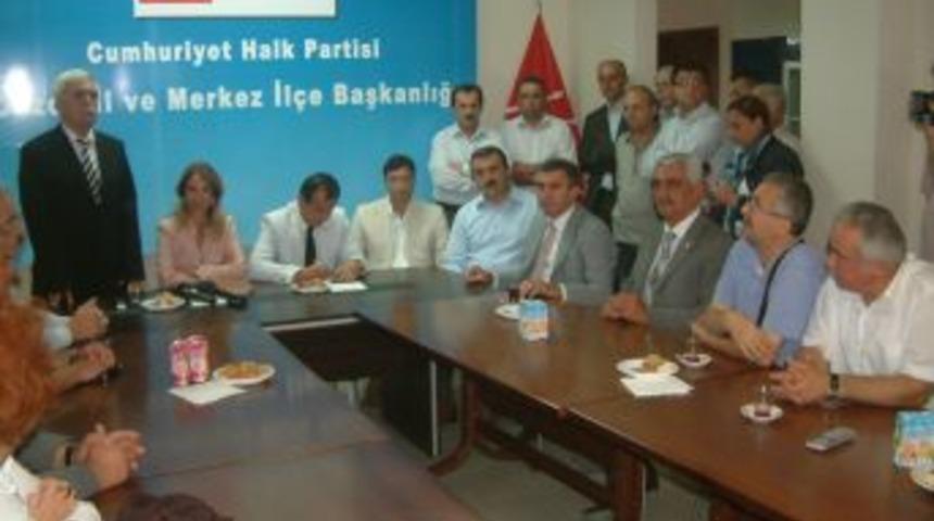 CHP&rsquo;li vekiller D&uuml;zce&rsquo;de se&ccedil;im sonrasını değerlendirdi