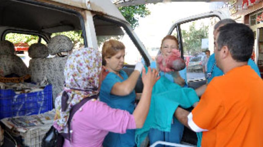 Acil servis &ouml;n&uuml;nde doğum