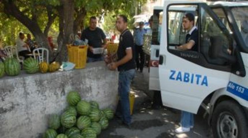 Manisa'da kurallara uymayan 32 seyyar satıcıya ceza uygulandı