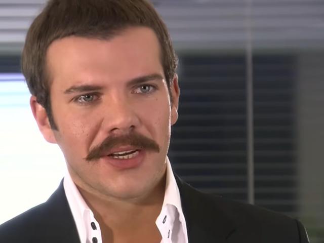 T&uuml;rkiye'yi terk edip TIR şof&ouml;r&uuml; olmuştu! Tolga Karel kendini tutamadı! ''Ne ara memleketten vazge&ccedil;tiniz?'' 