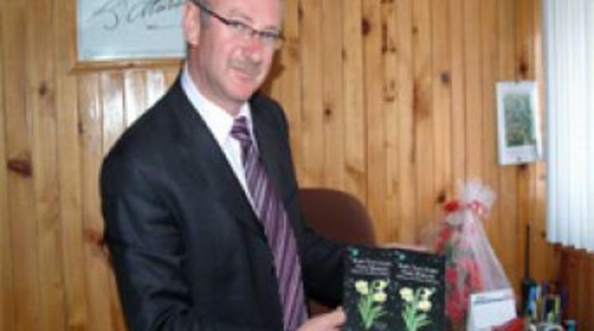 &Ccedil;evre M&uuml;d&uuml;r&uuml; &Ouml;zcan &Ouml;zt&uuml;rk &ouml;ld&uuml;