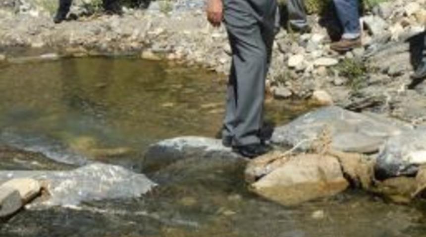 Muş Belediyesi i&ccedil;me suyu i&ccedil;in dağları deldi