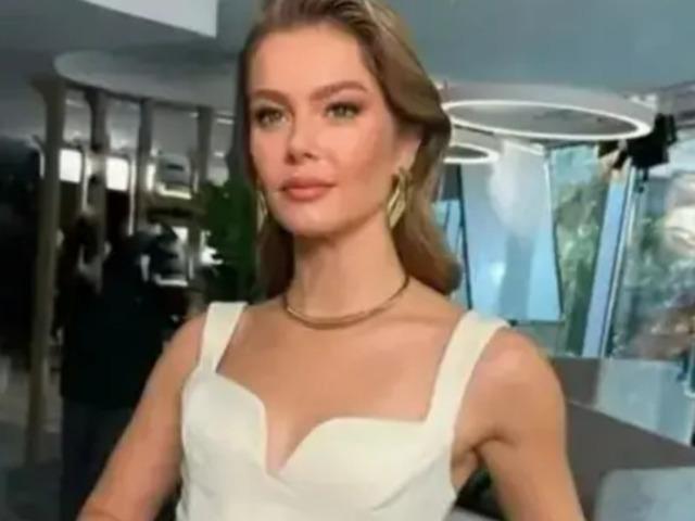Burcu Biricik g&ouml;zyaşlarına boğuldu: Nedeni sonra anlaşıldı!