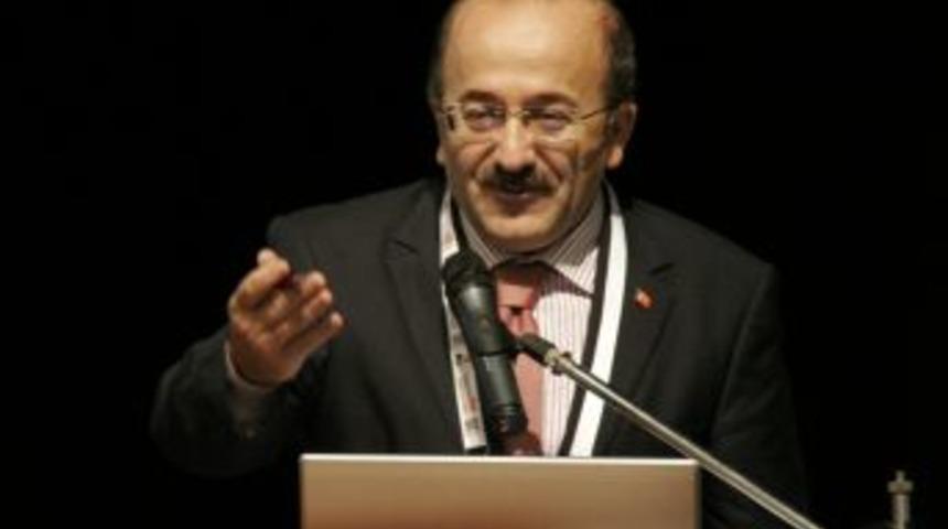 Belediye Başkan G&uuml;mr&uuml;k&ccedil;&uuml;oğlu: Trabzon kabuğunu kırıyor