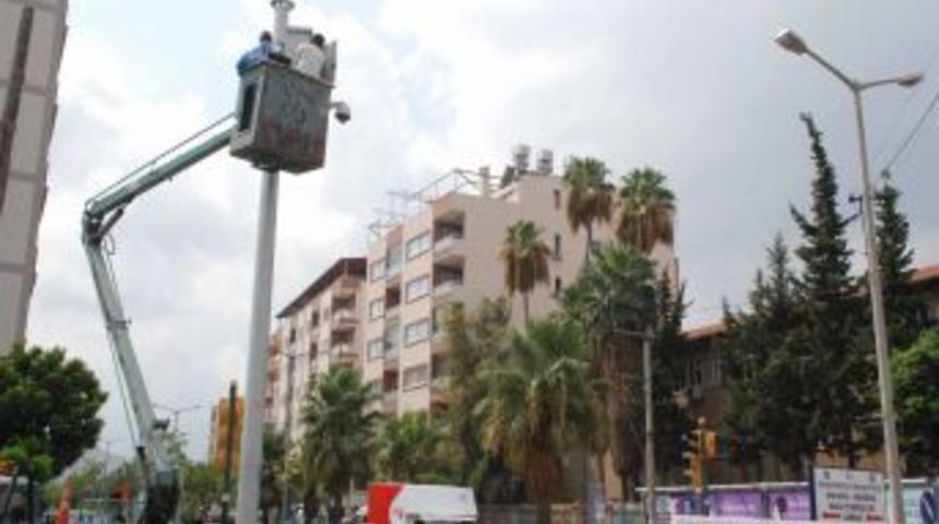 İskenderun'da mobese kurma &ccedil;alışmaları devam ediyor