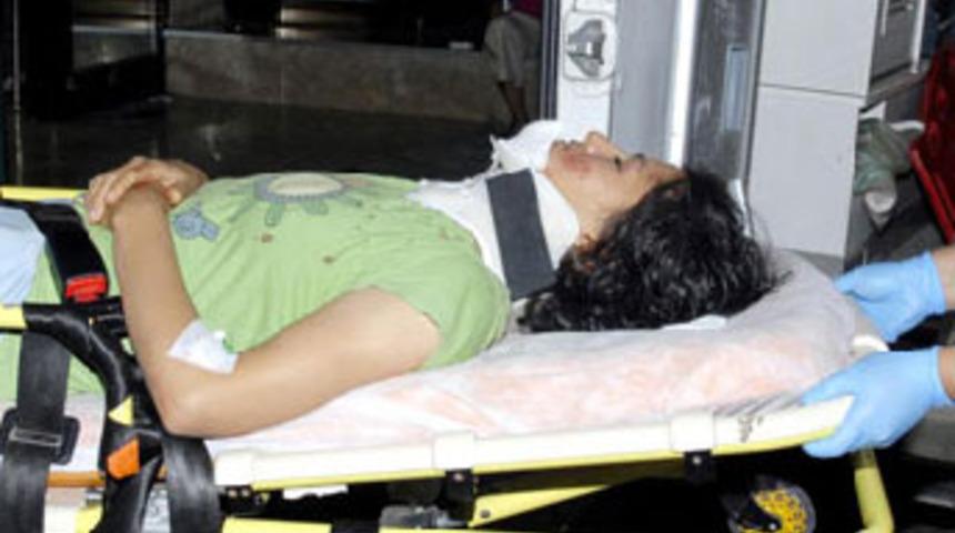 Koca dayağı balkondan atlattı