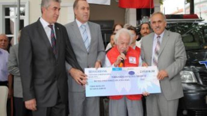 Hendekliler, Somali'ye 240 bin lira para ve 9 TIR dolusu erzak yardımı yaptı