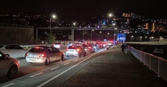 Trafiği tehlikeye düşürdüler, 100 bin liranın üzerinde cezaya çarptırıldılar 4