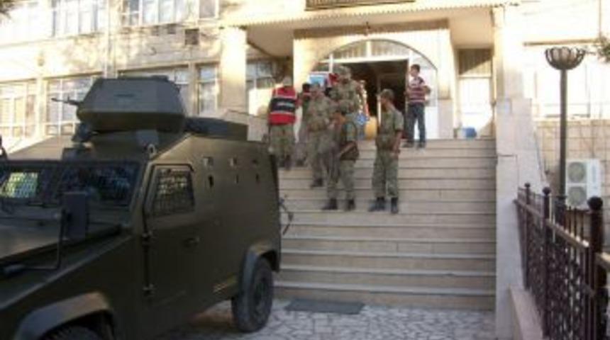 Silopi’de teslim olan teröristler adliye’de