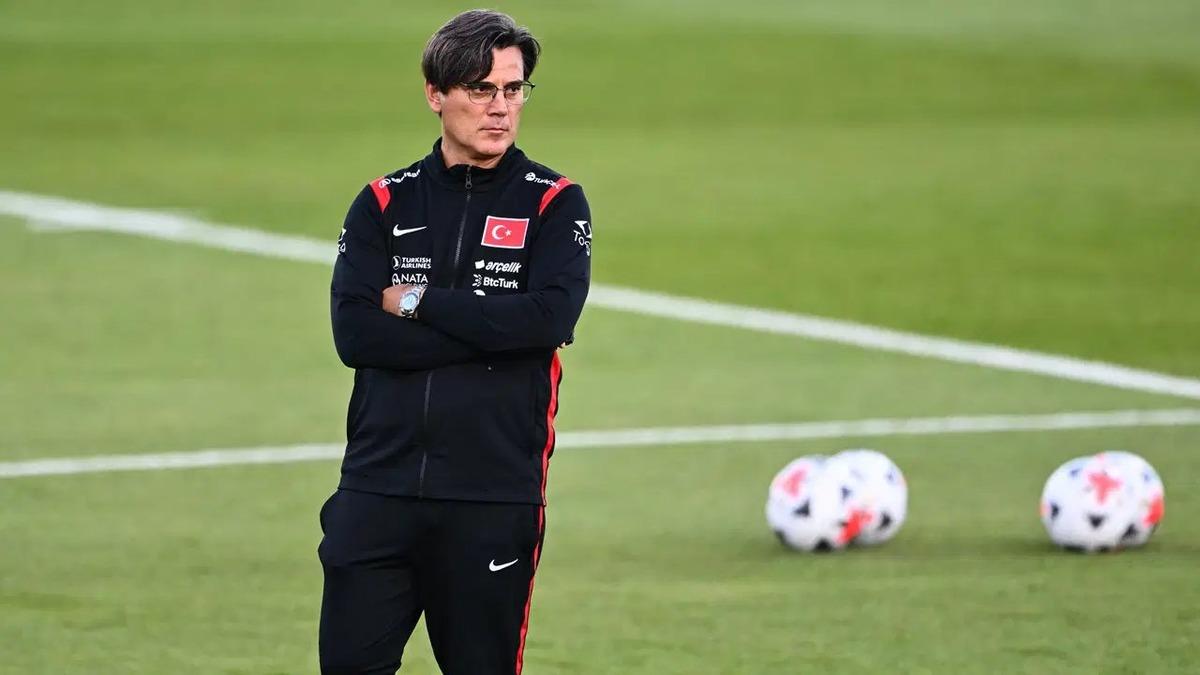 Uluslar Ligi nde İtalya maçı öncesi büyük değişim! Montella ve Mancini den sürpriz hamleler 1