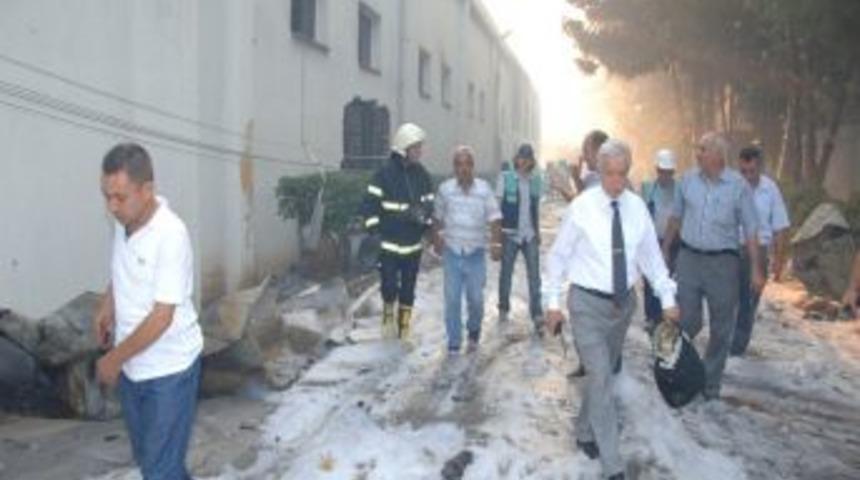 Aldırmaz: Yangına erken m&uuml;dahale faciayı &ouml;nledi