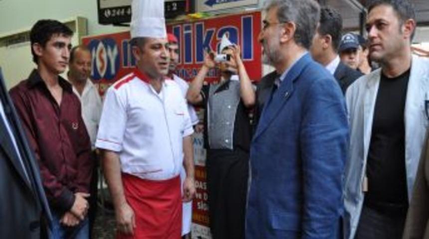 Bakan Yıldız'ın ilgin&ccedil; 11 Eyl&uuml;l anısı