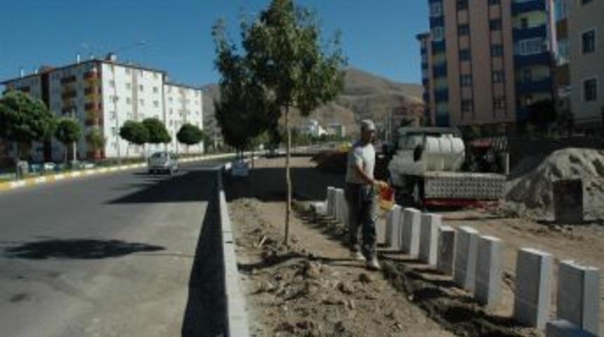 Erzurum'da Aparslan T&uuml;rkeş Bulvarı yenileniyor