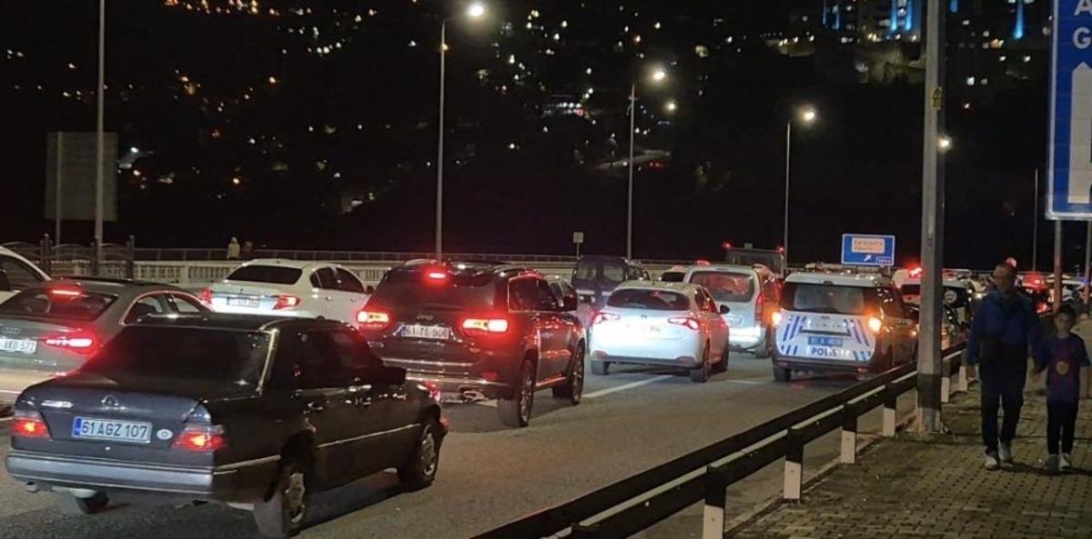 Trafiği tehlikeye düşürdüler, 100 bin liranın üzerinde cezaya çarptırıldılar 4