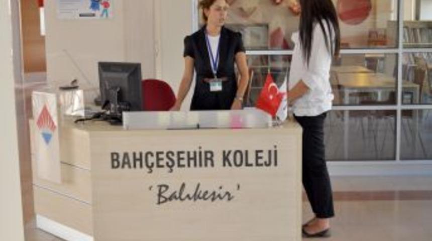 Bah&ccedil;eşehir Koleji Balıkesir'de de eğitime başladı