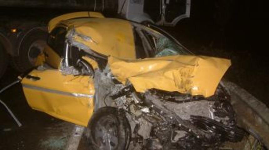 Kocaeli'de kaza: 1 &ouml;l&uuml;