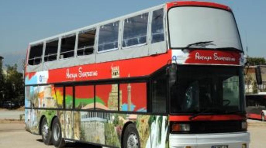 Turistler iki katlı otob&uuml;sle Antalya'yı turlayacak