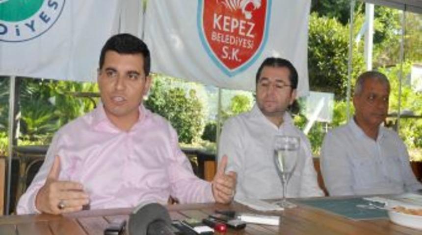 Kepez Belediyespor futbol takımı satıldı