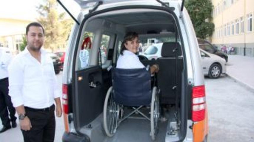 Evde Sağlık Hizmeti yaşlı hastaları hayata bağladı