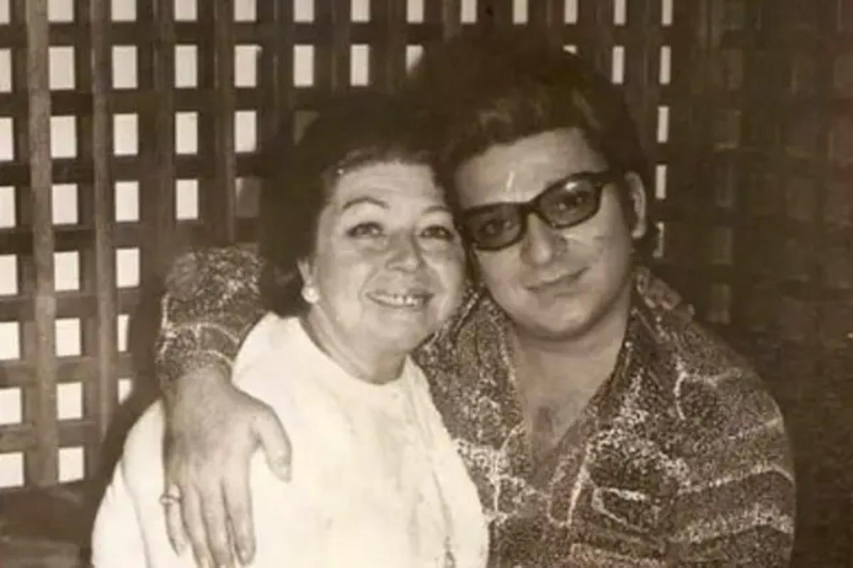 Zeki Müren in 1980 de aldığı karar şaşırttı! 8 saatlik ameliyat öncesi vasiyetini yazdı 3