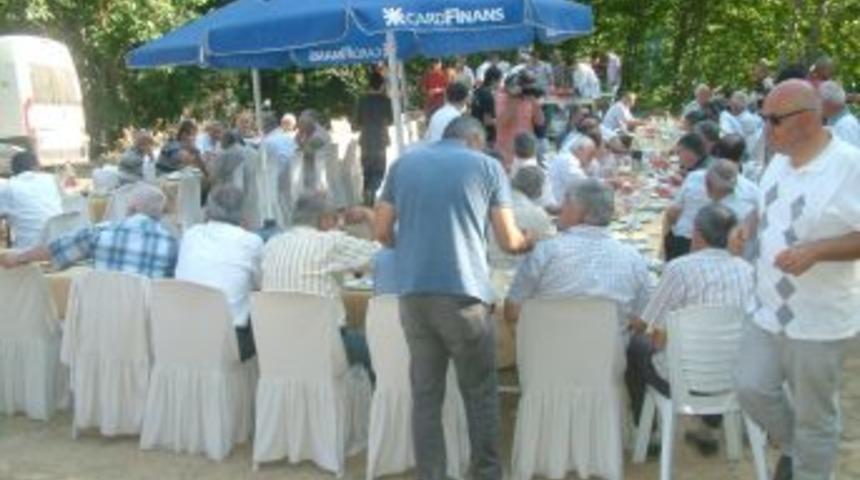 Protokol, Suncuk k&ouml;y&uuml; geleneksel pikniğinde buluştu