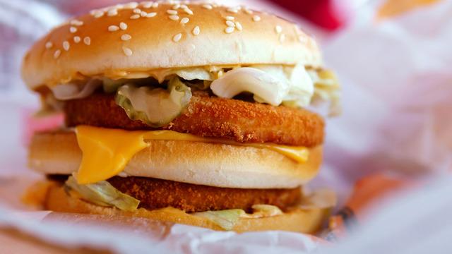 Menüden restorana her şey yenileniyor: Fast food devinden büyük dönüşüm! 