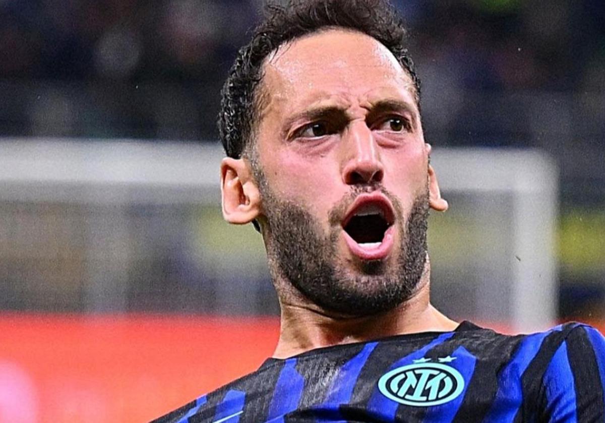 Hakan Çalhanoğlu transferinde yeni gelişme! Sözleşme detaylarını duyurdular 1