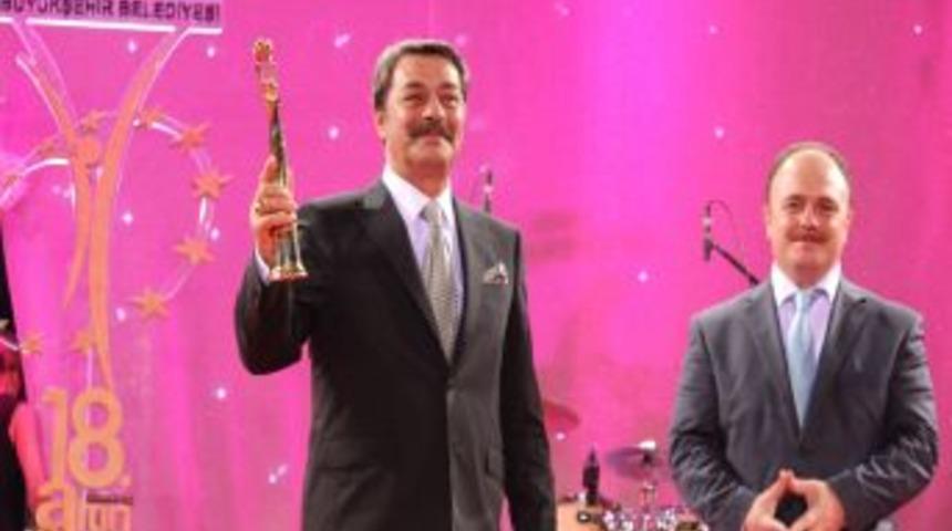 Altın Koza Yaşam Boyu Onur &Ouml;d&uuml;lleri sahiplerini buldu