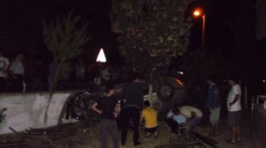 Emanet otomobil ile kaza: 2 yaralı