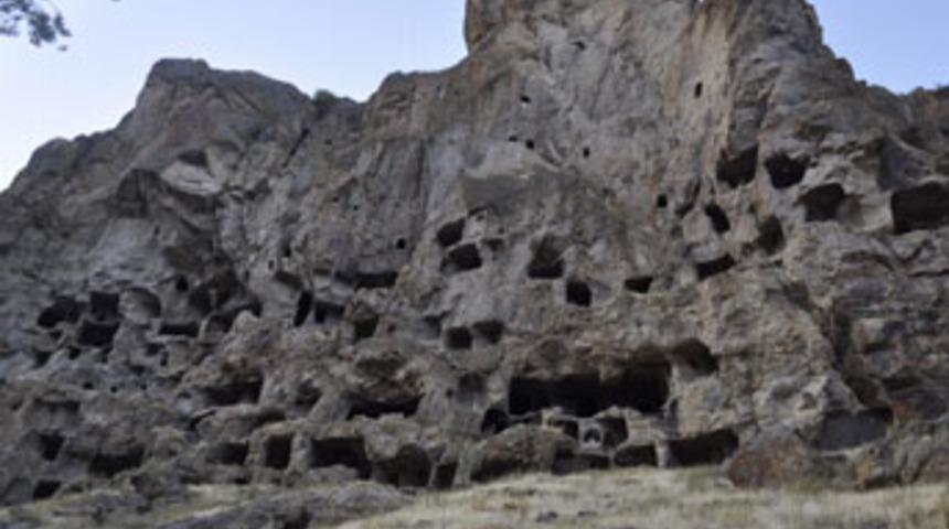 Kayseri'de tarih yok ediliyor