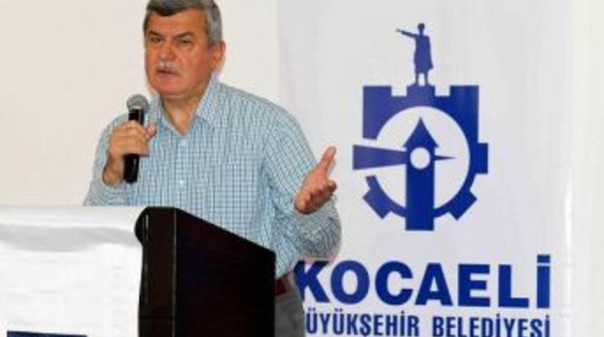 Biz b&uuml;y&uuml;k bir aileyiz