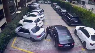 Beylikdüzü’nde sitede park yeri nedeniyle silahlı kavga çıktı,  o anlar kamerada