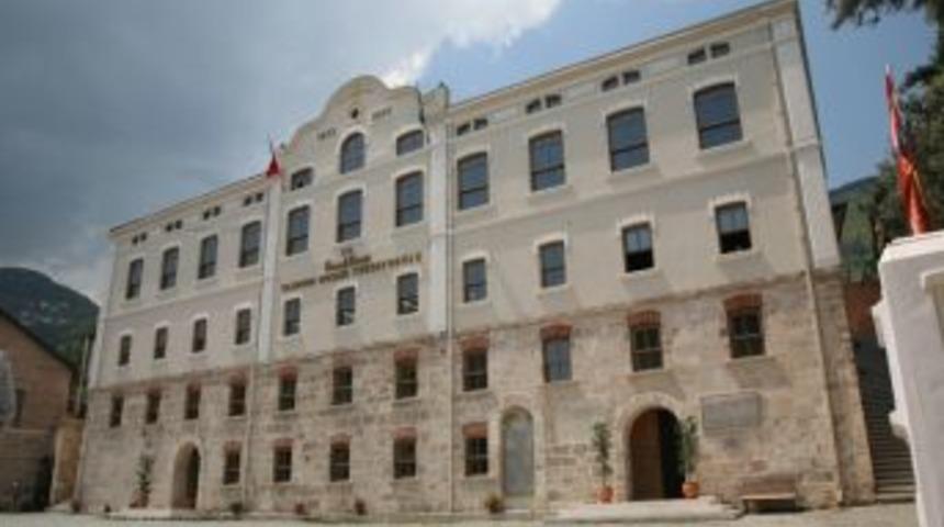 Fabrika-i H&uuml;mayun ikinci eğitim &ouml;ğretim yılına başlıyor