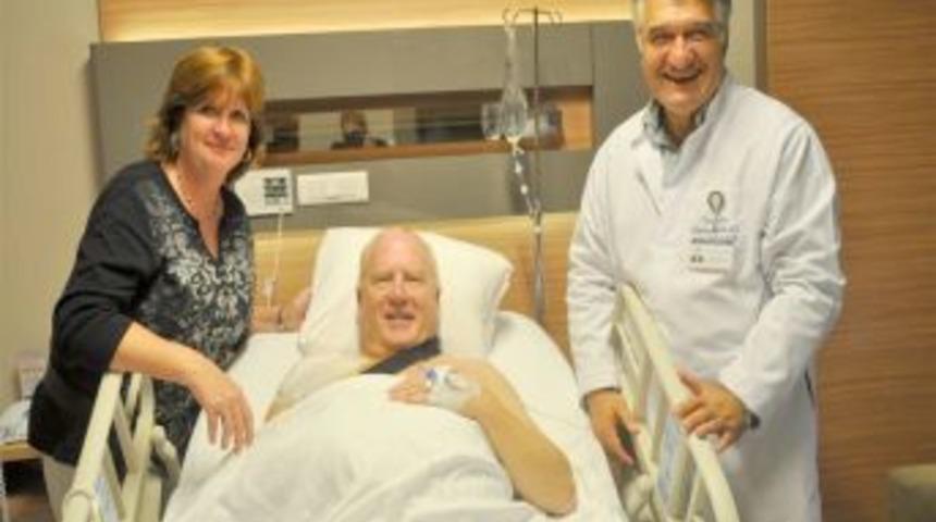 ABD'li komutan ameliyat olmak i&ccedil;in Adana'ya geldi