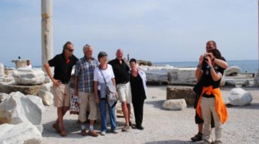 &Uuml;lkeler arası k&uuml;lt&uuml;r turizmine y&ouml;nelik seyahatler &ouml;n yargıları yıkıyor