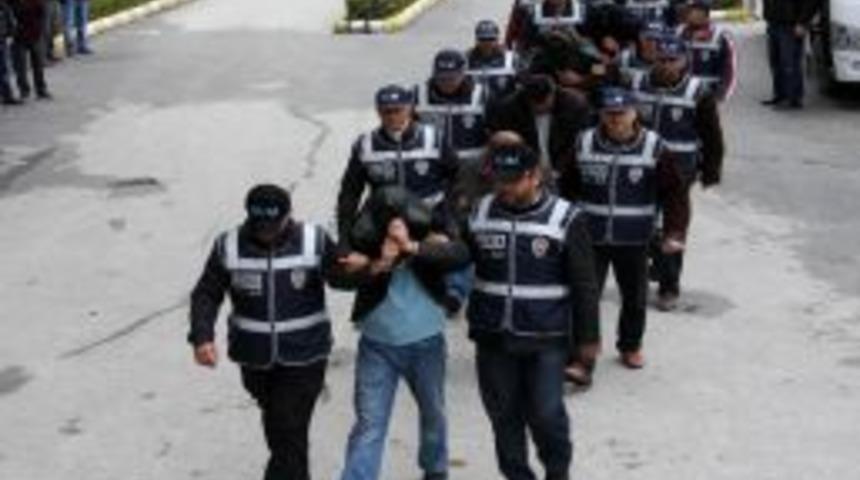 Eskişehir polisinden 3 ilde eş zamanlı uyuşturucu operasyonu