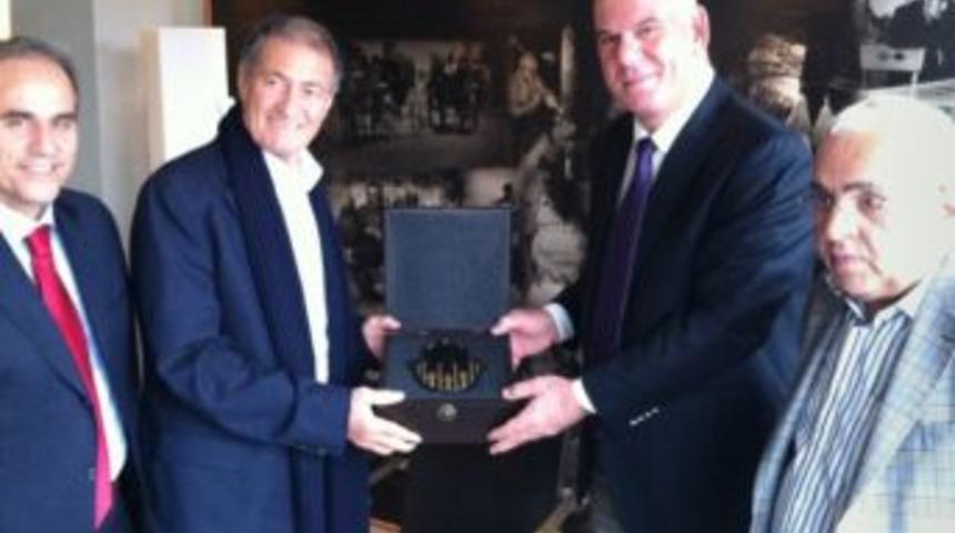 Türkiye Güreş Federasyonu Başkanı Çeker'den ziyaret