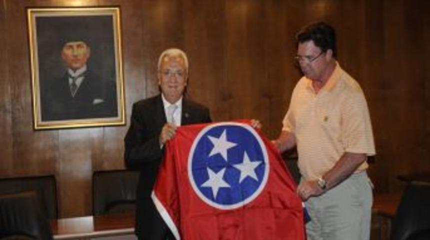 ABD'li milletvekilleri Dokuz Eyl&uuml;l &Uuml;niversitesi'ni ziyaret etti