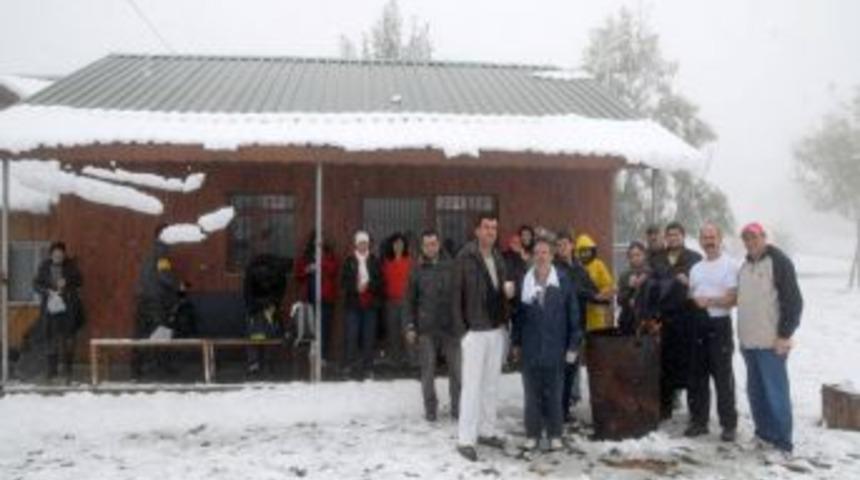 Sakarya&rsquo;nın ilk karını doğaseverler g&ouml;rd&uuml;