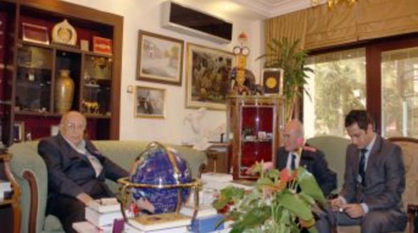 Demirel: T&uuml;rkiye Kıbrıs'taki kazanılmış haklarından vazge&ccedil;mez