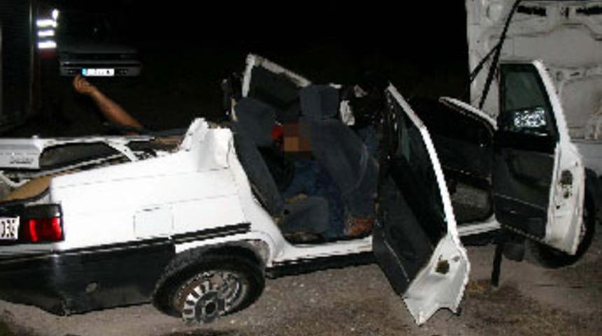 Hemzemin ge&ccedil;itte kaza; 2 &ouml;l&uuml;, 1 yaralı