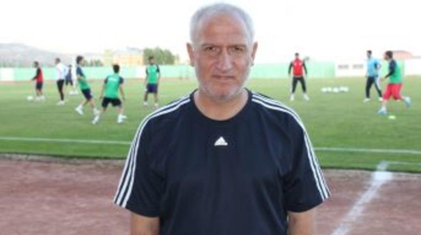 B.Bing&ouml;lspor'da teknik direkt&ouml;r istifa etti