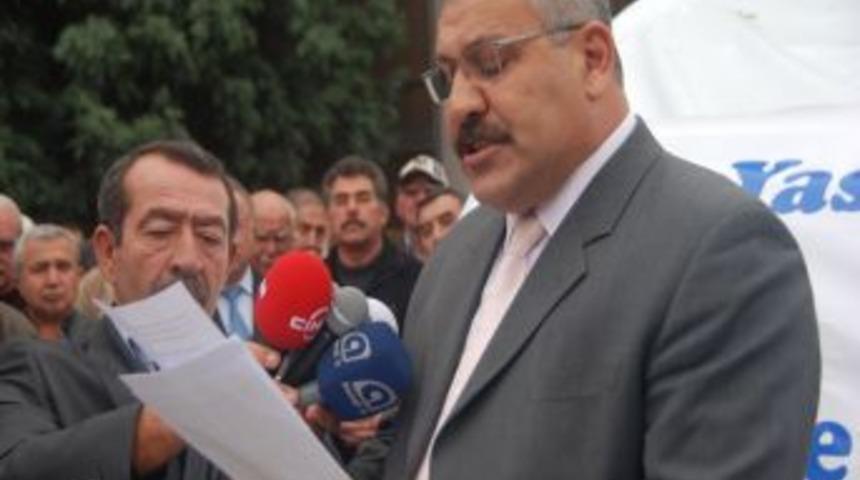 İl&ccedil;esine m&uuml;lteci kampı istemeyen CHP'li başkan a&ccedil;lık grevi başlattı