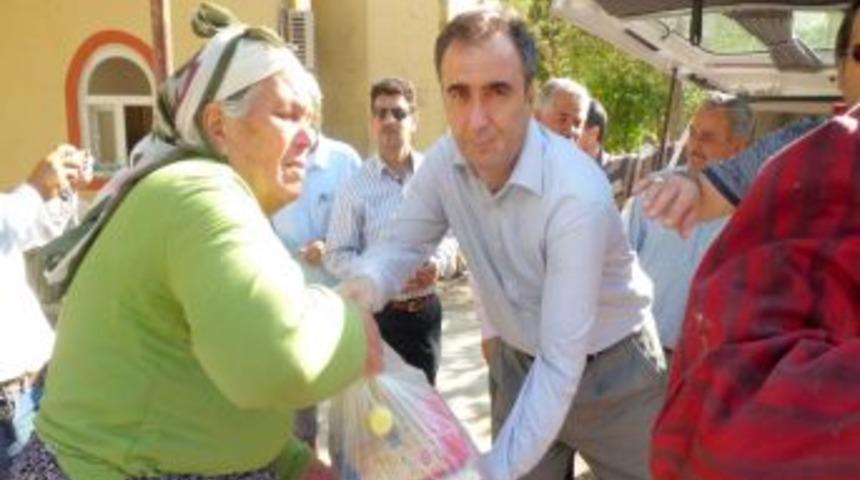 Serik Genç İş Adamları Derneği sel bölgesinde yardım dağıttı
